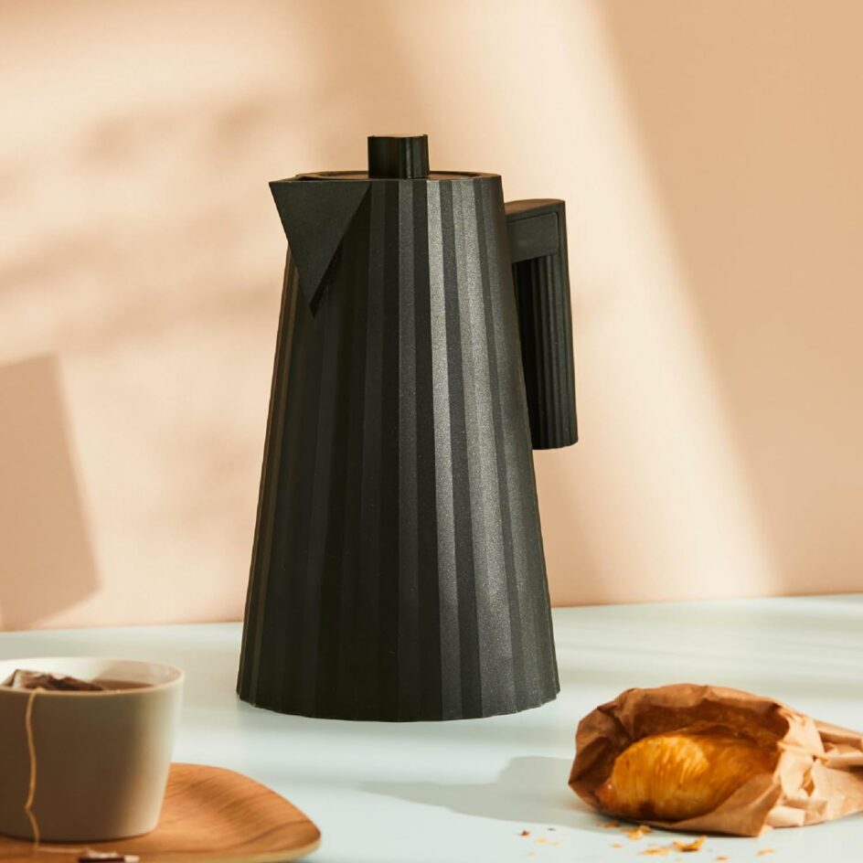 ALESSI - Bouilloire noire mate Plissé 1.7L